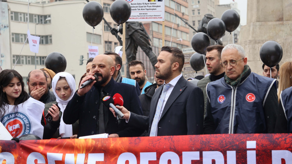 BİZİ GÖRMEZDEN GELEMEZSİNİZ!